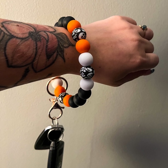 Halloween Wristlet - Picture 5 of 6